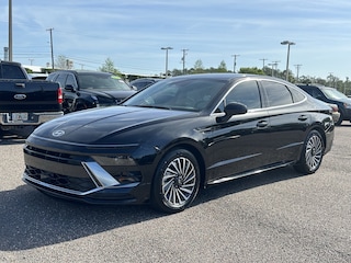 2025 Hyundai Sonata Hybrid SEL Sedan
