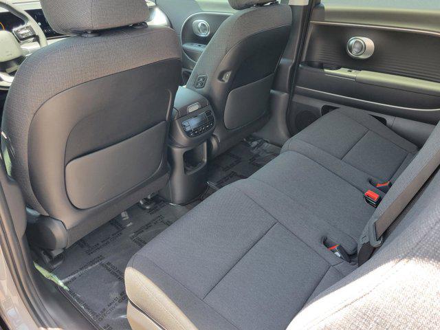 2026 Hyundai IONIQ 9 SE - Photo 8