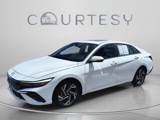 2025 Hyundai Elantra Limited Sedan