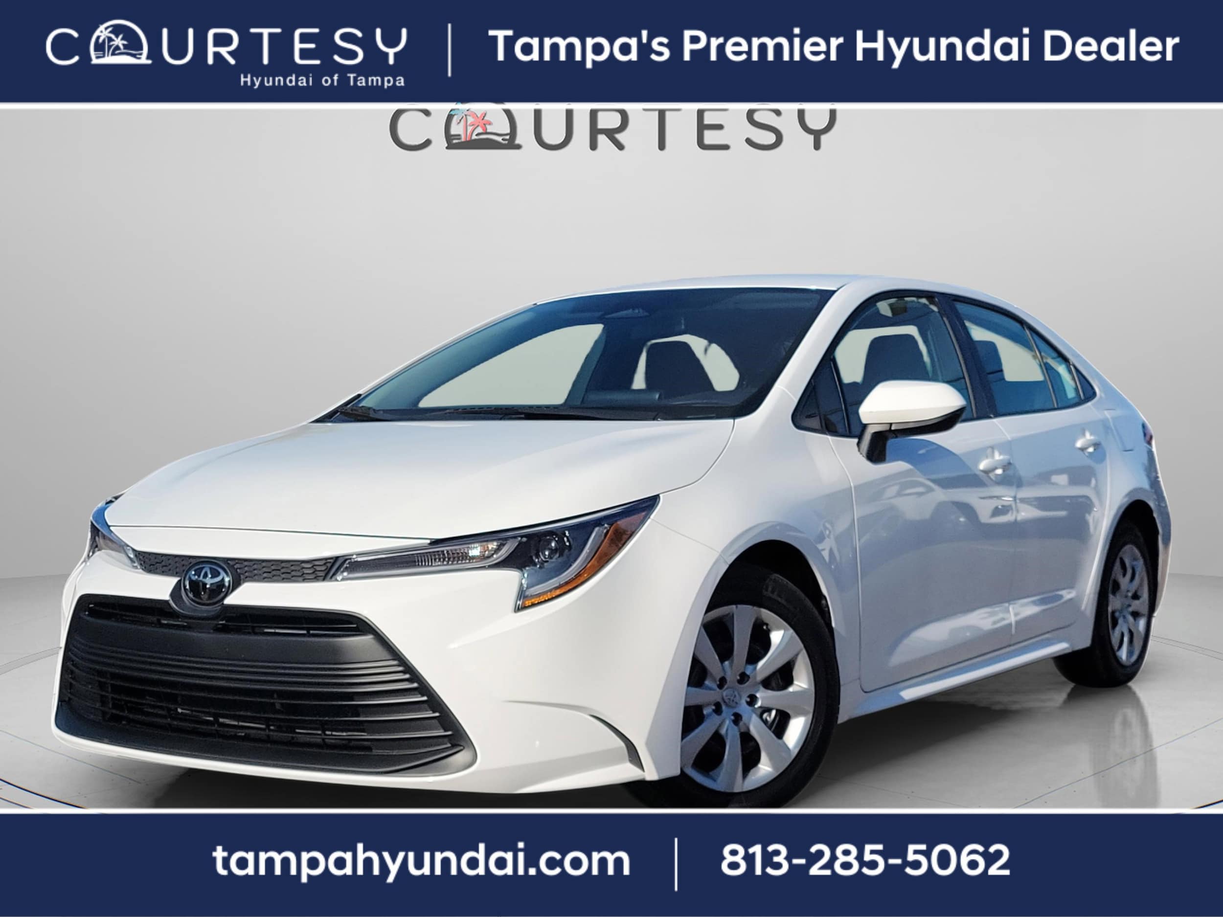 2023 Toyota Corolla LE's photo