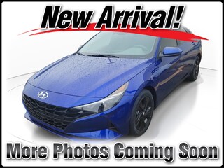 2023 Hyundai Elantra SEL Sedan