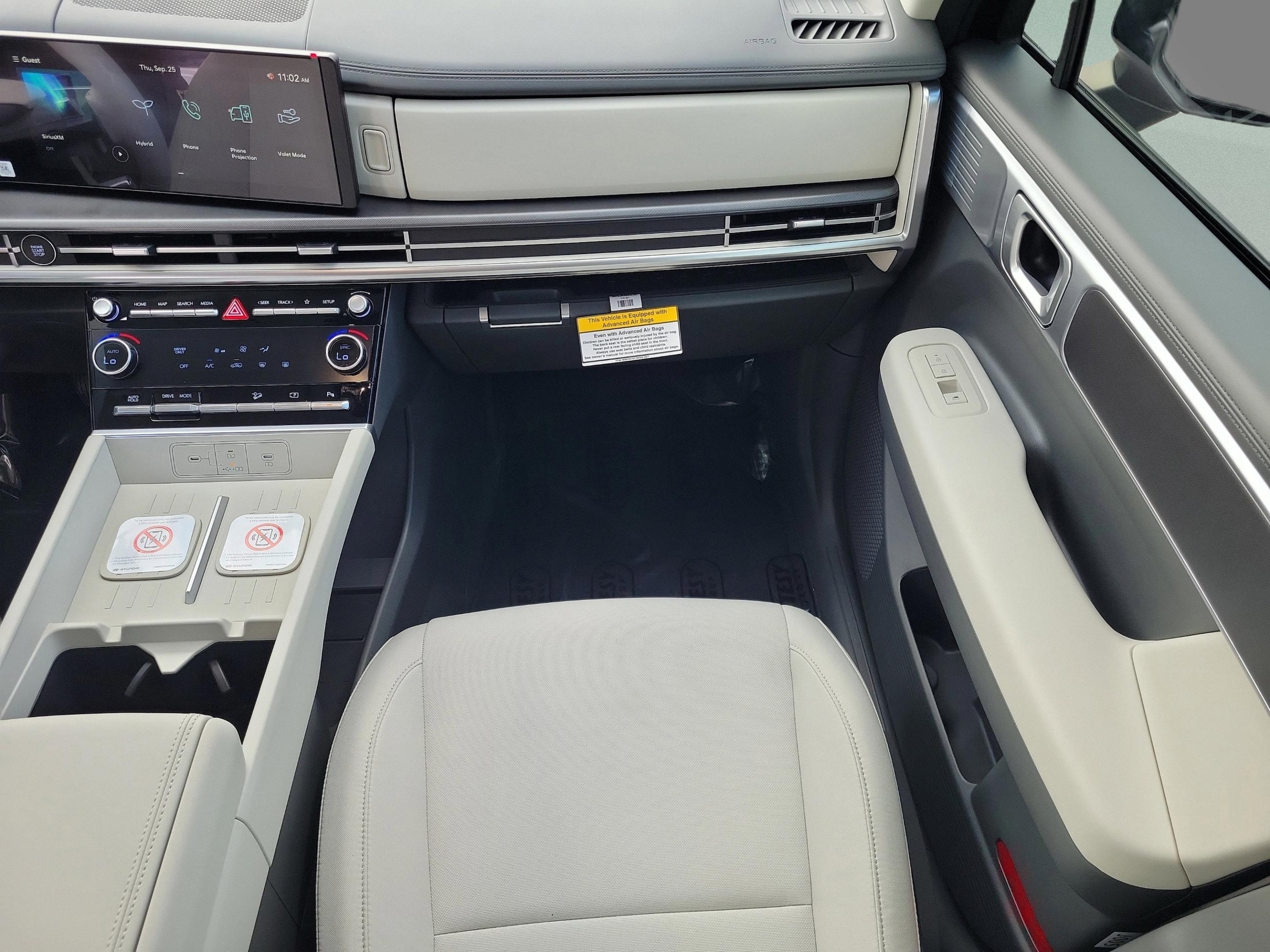 2026 Hyundai Santa Fe SE - Photo 6