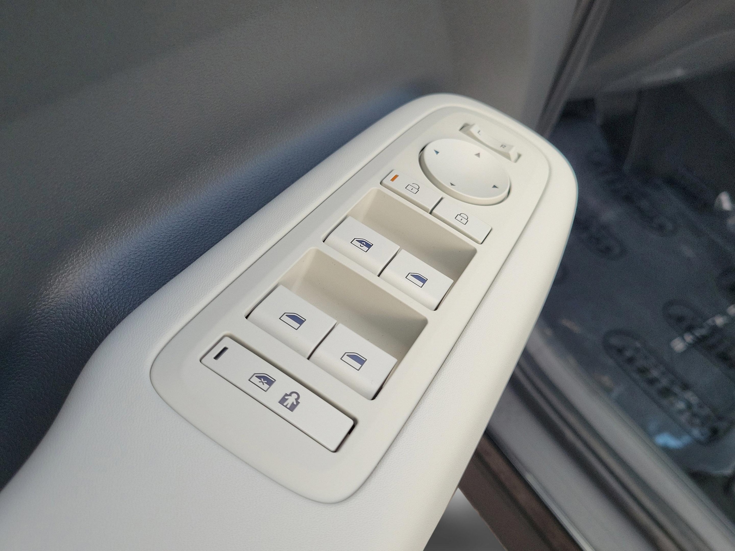 2026 Hyundai Santa Fe SE - Photo 32