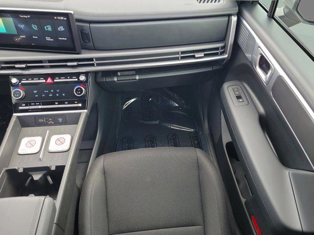 2026 Hyundai Santa Fe SE - Photo 13