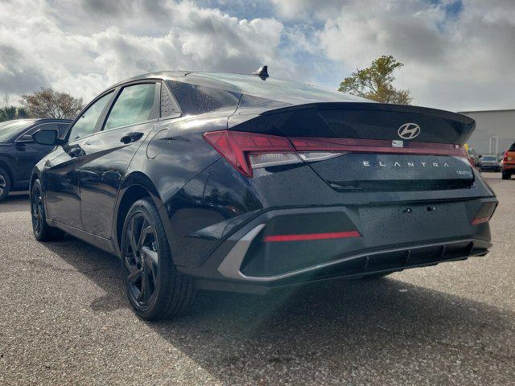 New 2026 Hyundai Elantra SEL Sport Premium Sedan