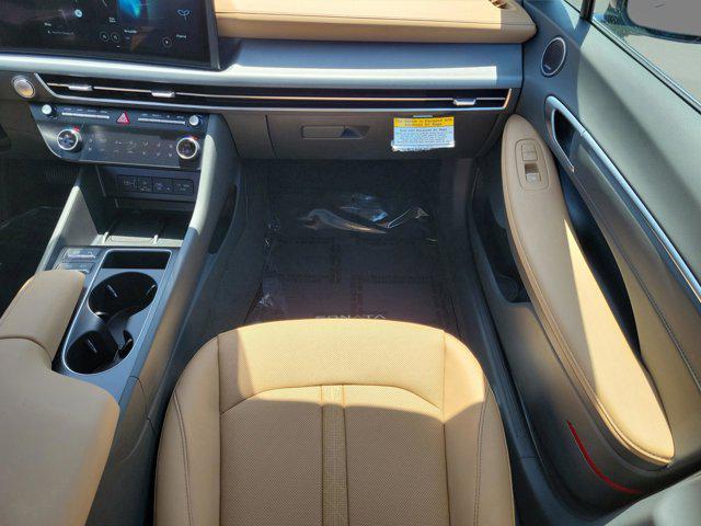 2025 Hyundai Sonata Hybrid Limited - Photo 17