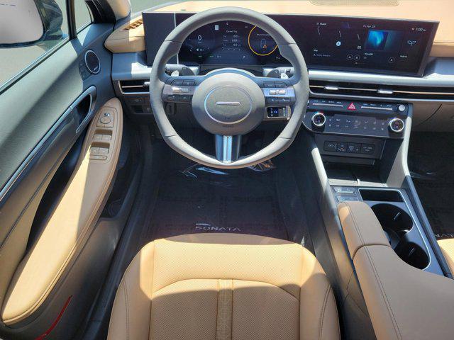 2025 Hyundai Sonata Hybrid Limited - Photo 16
