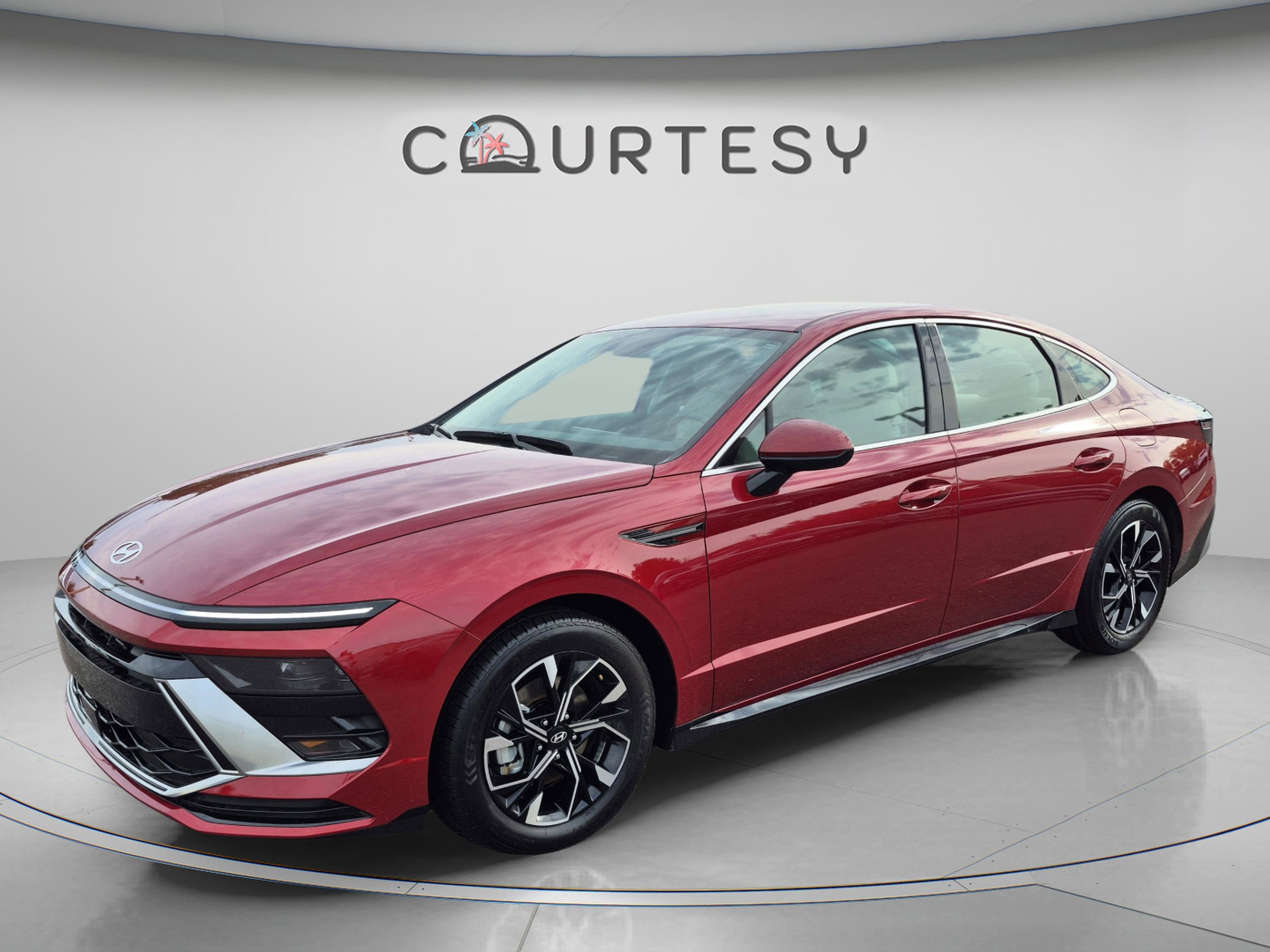 2025 Hyundai Sonata SEL's photo