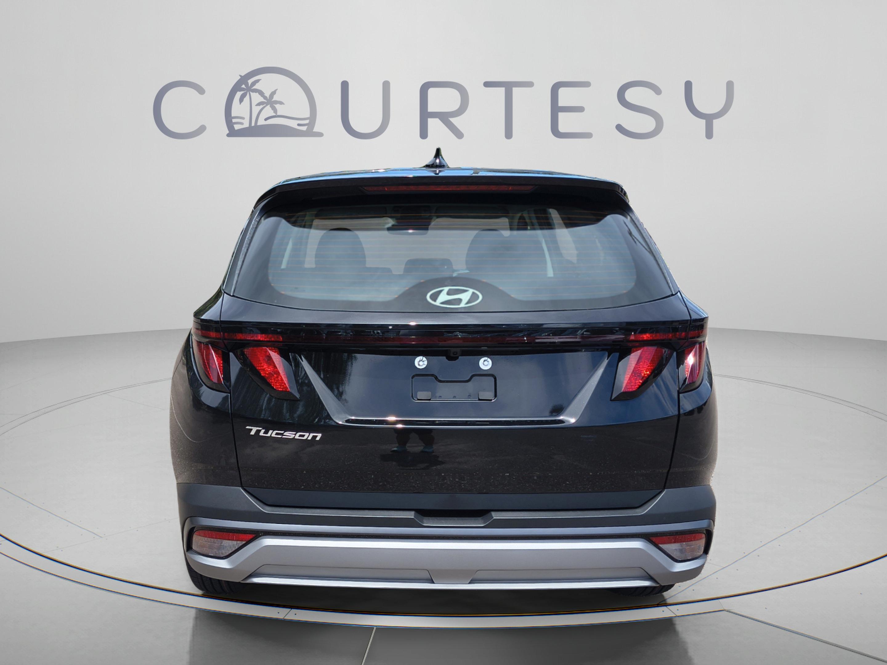 New 2026 Hyundai Tucson SE FWD SUV