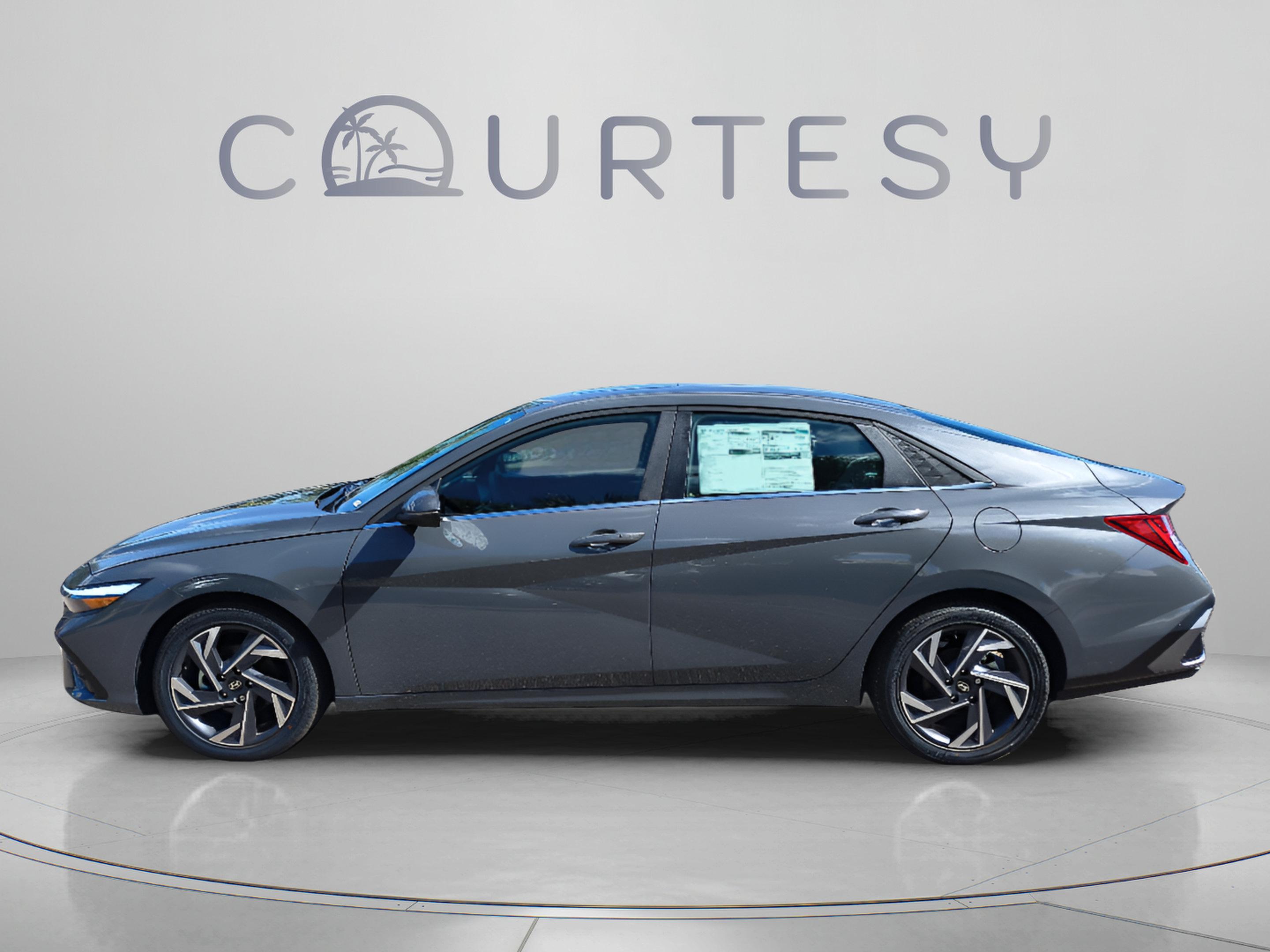 New 2026 Hyundai Elantra Limited Sedan