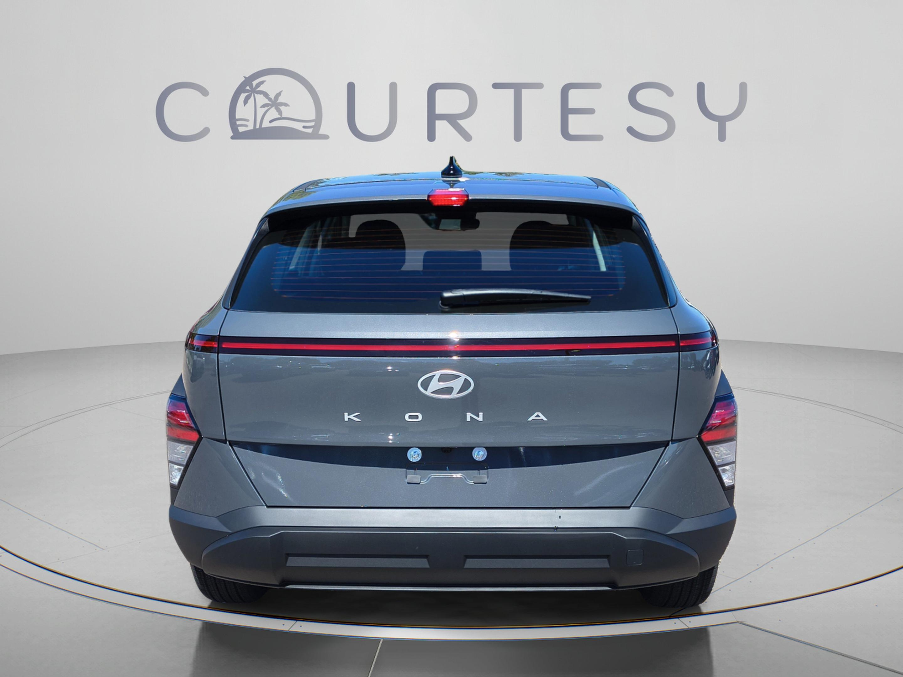 New 2027 Hyundai Kona SE FWD SUV