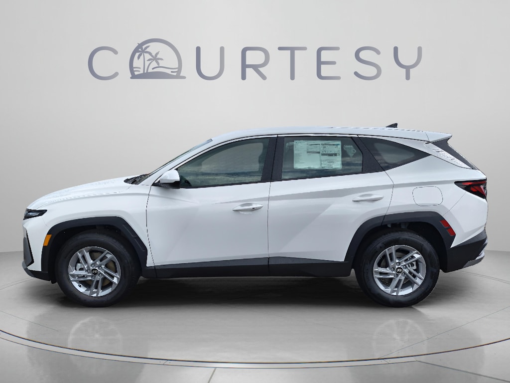 New 2026 Hyundai Tucson SE FWD SUV