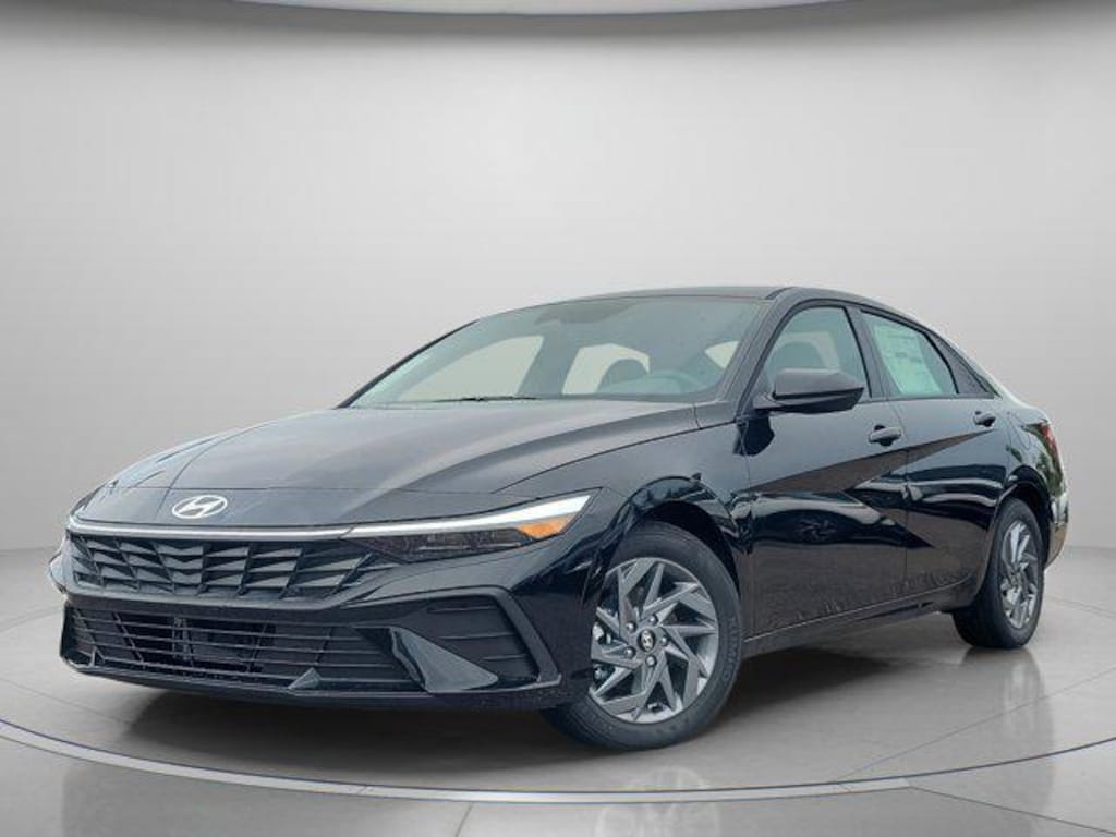 New 2025 Hyundai Elantra Hybrid Blue Sedan