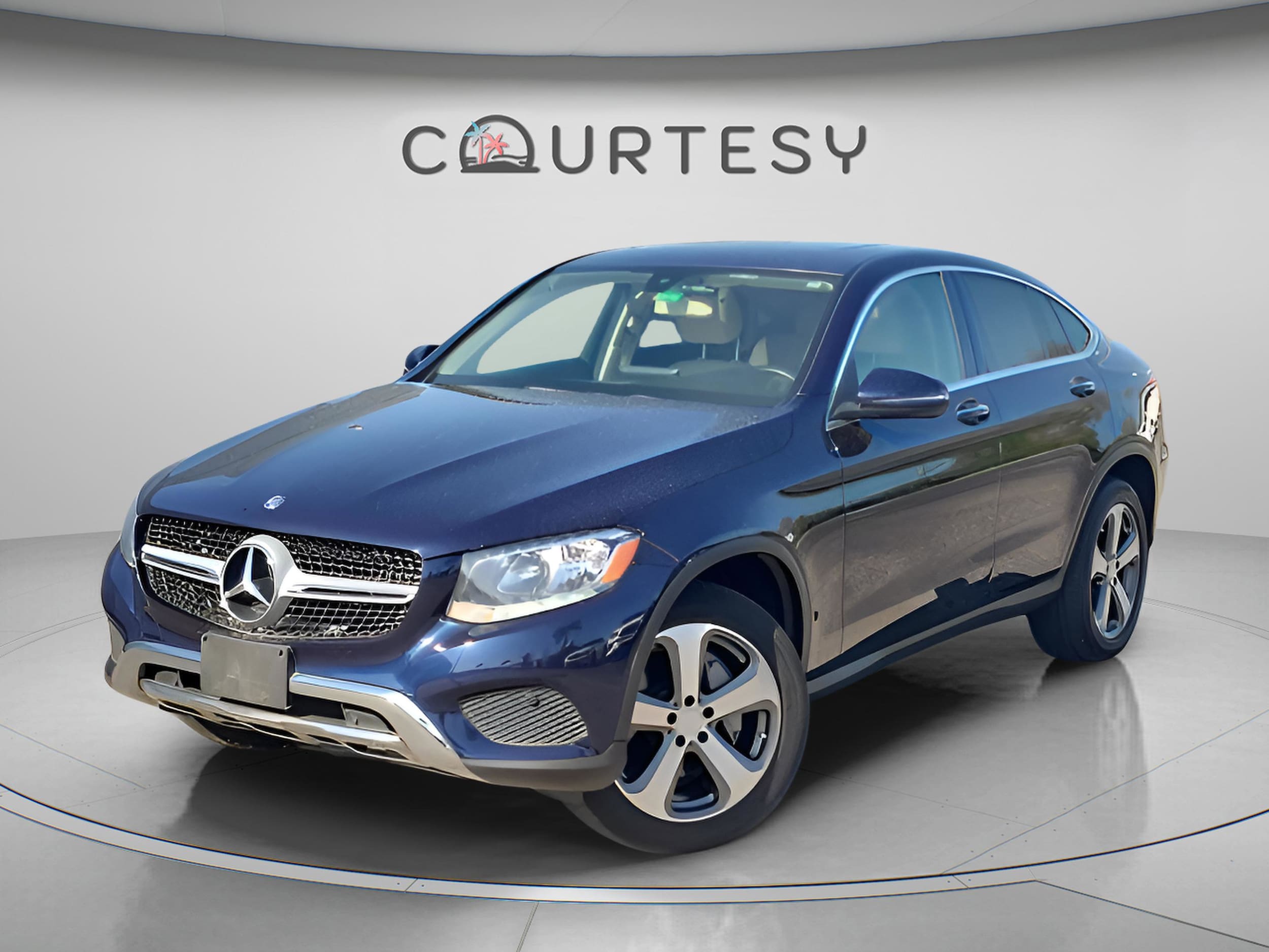 2017 Mercedes-Benz GLC GLC300 4MATIC's photo