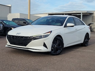 2022 Hyundai Elantra SEL Sedan