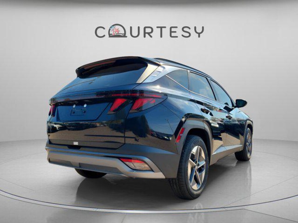 New 2026 Hyundai Tucson SEL FWD SUV