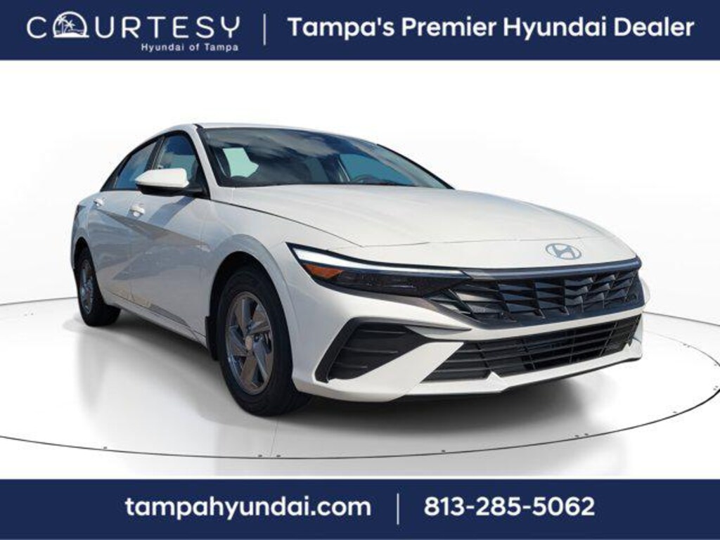 New 2026 Hyundai Elantra SE Sedan