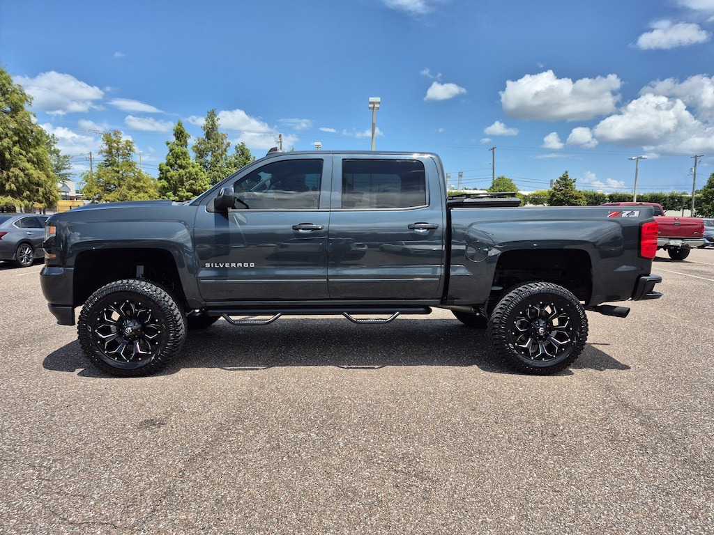 Used 2018 Chevrolet Silverado 1500 LT w/2LT Truck Crew Cab