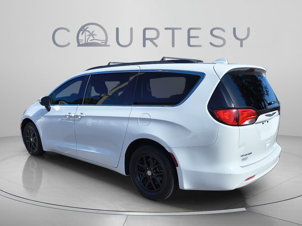 Used 2020 Chrysler Voyager LXI Van Passenger Van