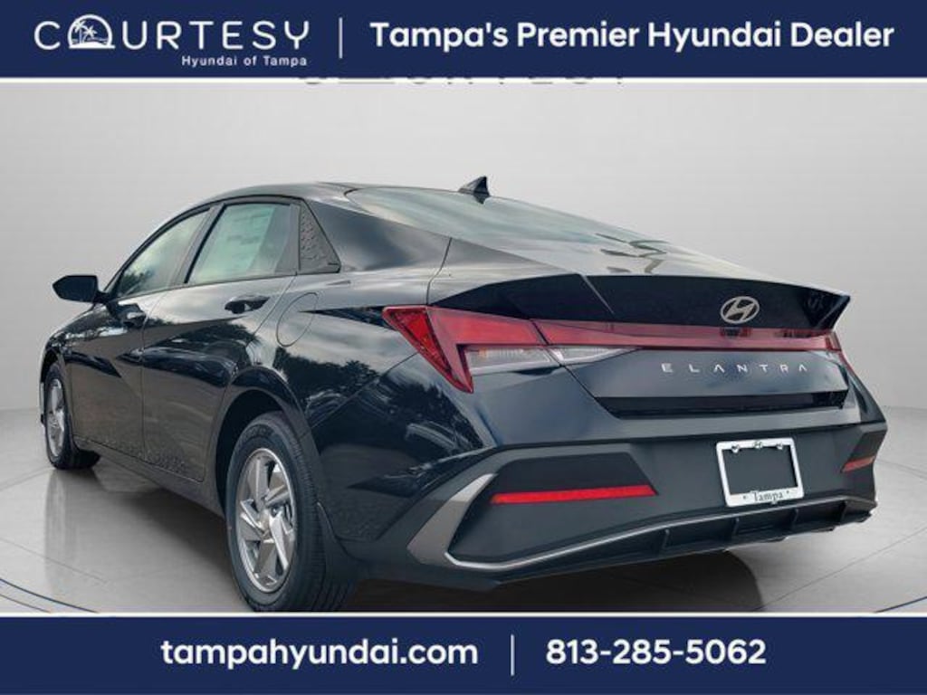 New 2026 Hyundai Elantra SE Sedan