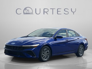 2024 Hyundai Elantra SEL Sedan