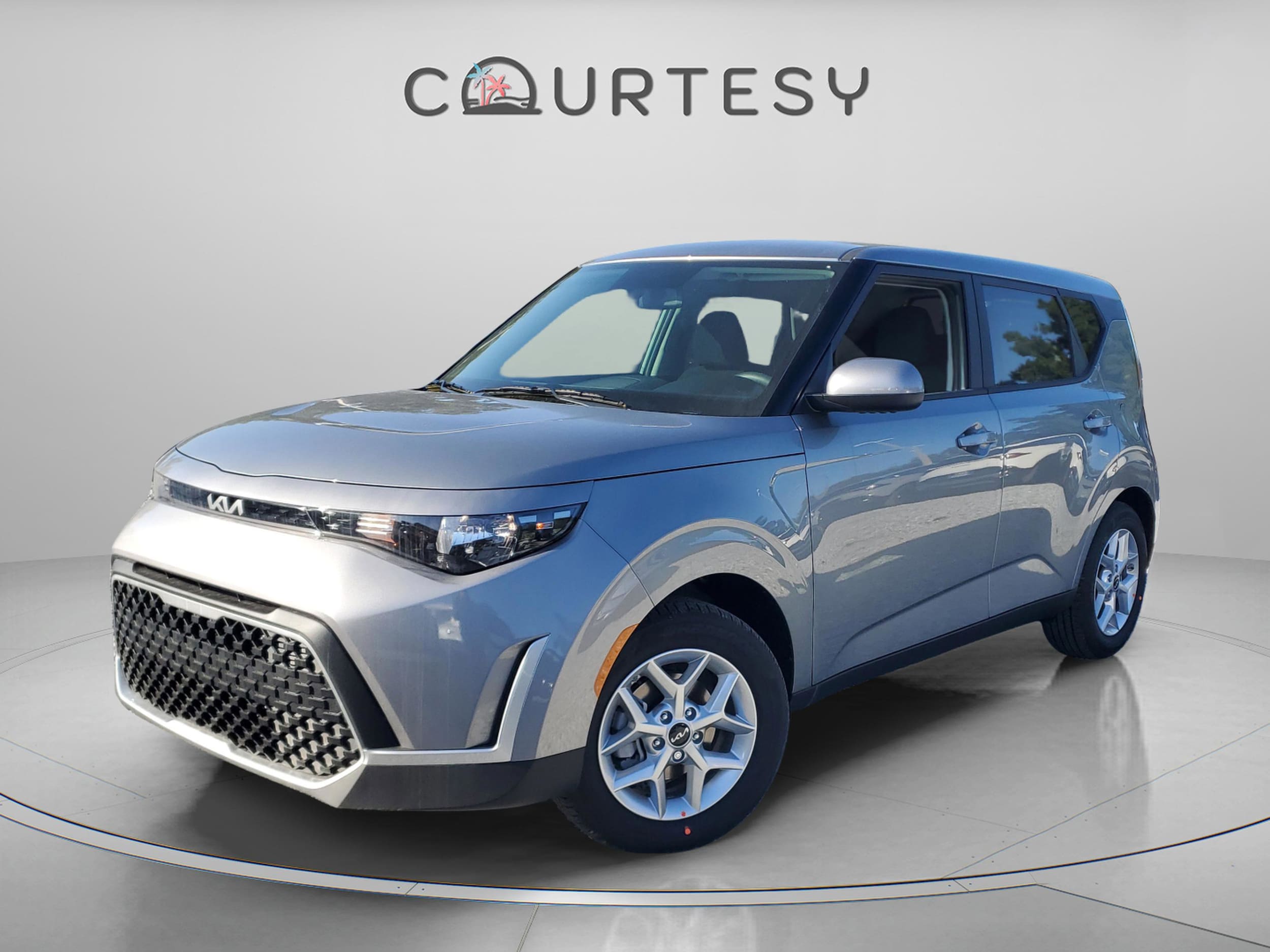 2025 Kia Soul LX's photo