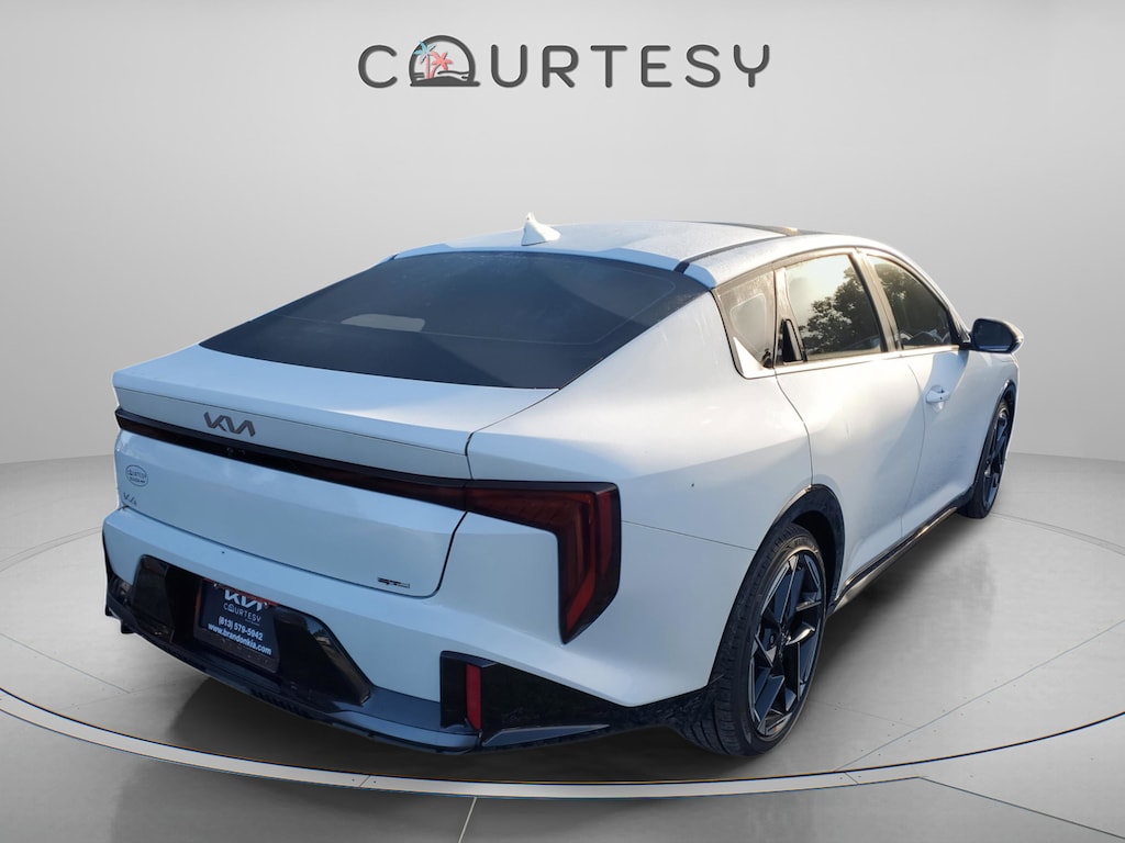 New 2025 Kia K4 GT-Line Sedan