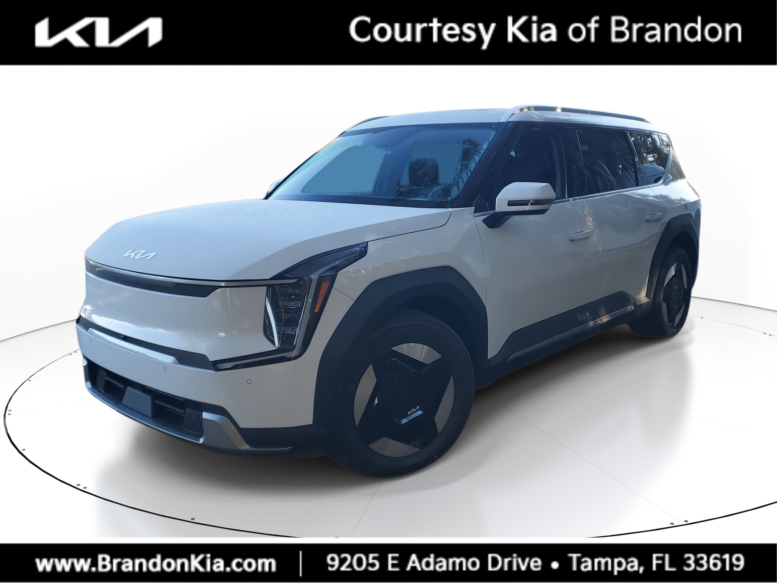 2026 Kia EV9 Wind's photo