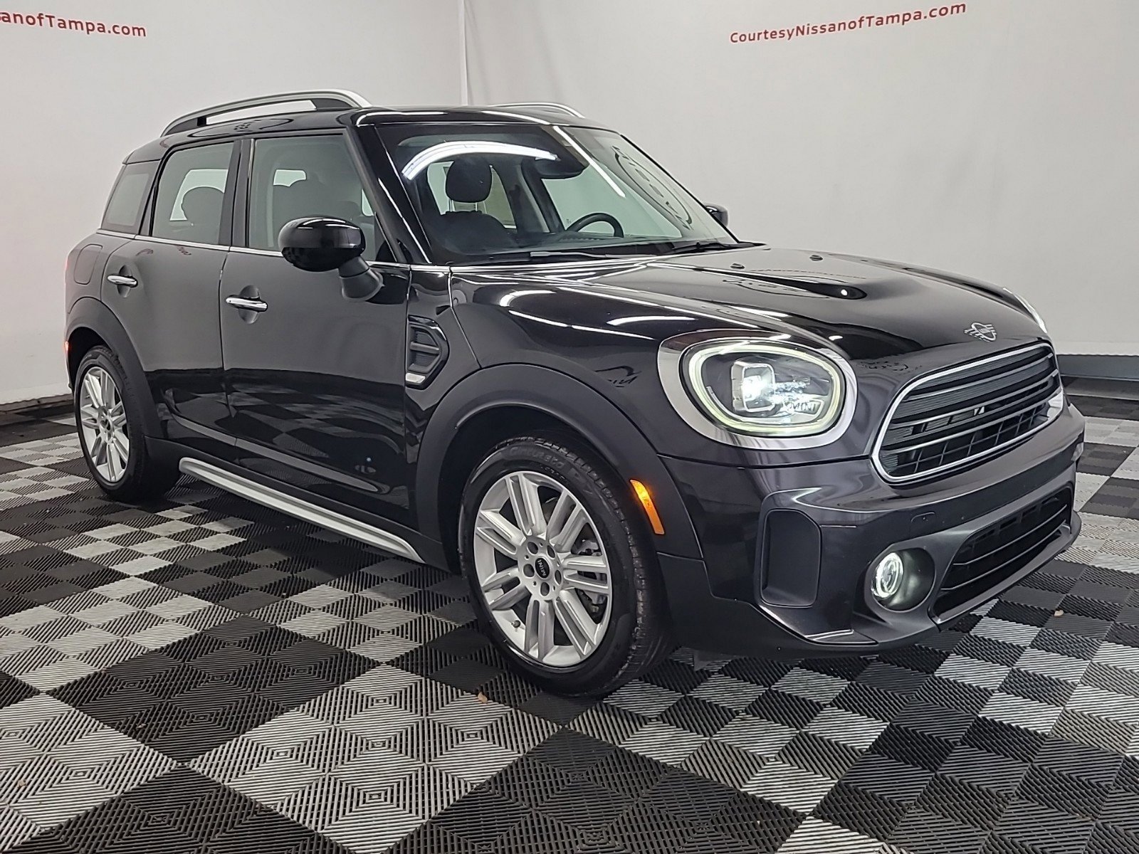 Used 2022 MINI Countryman Base with VIN WMZ23BR04N3N67218 for sale in Tampa, FL