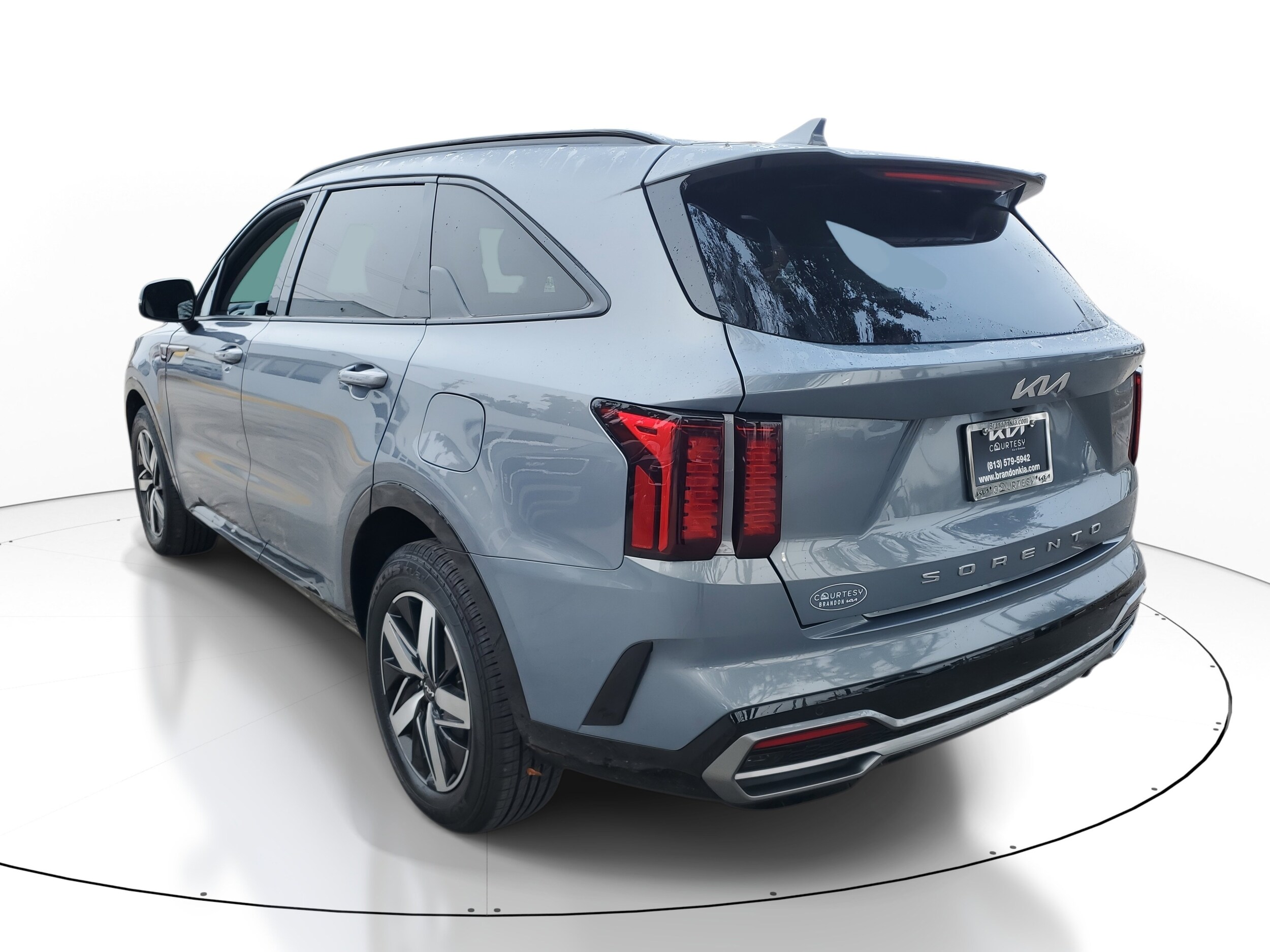 2022 Kia Sorento S photo 3