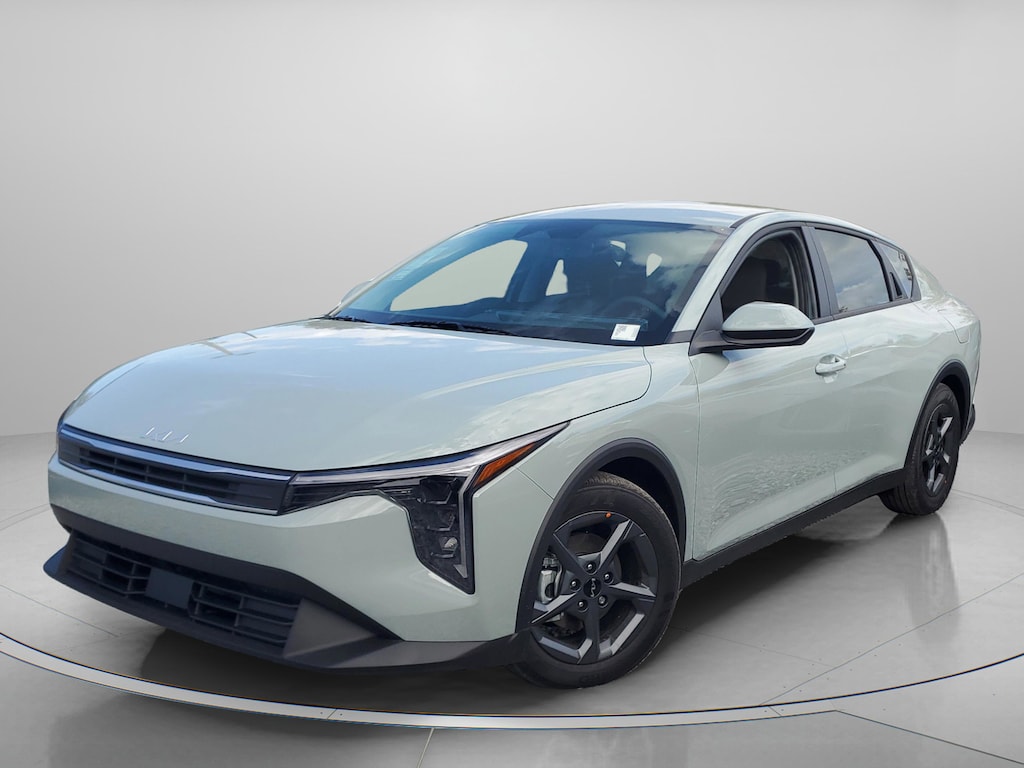 New 2026 Kia K4 LXS Sedan