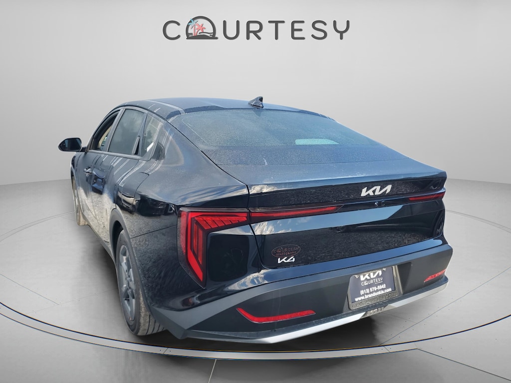 New 2025 Kia K4 LXS Sedan