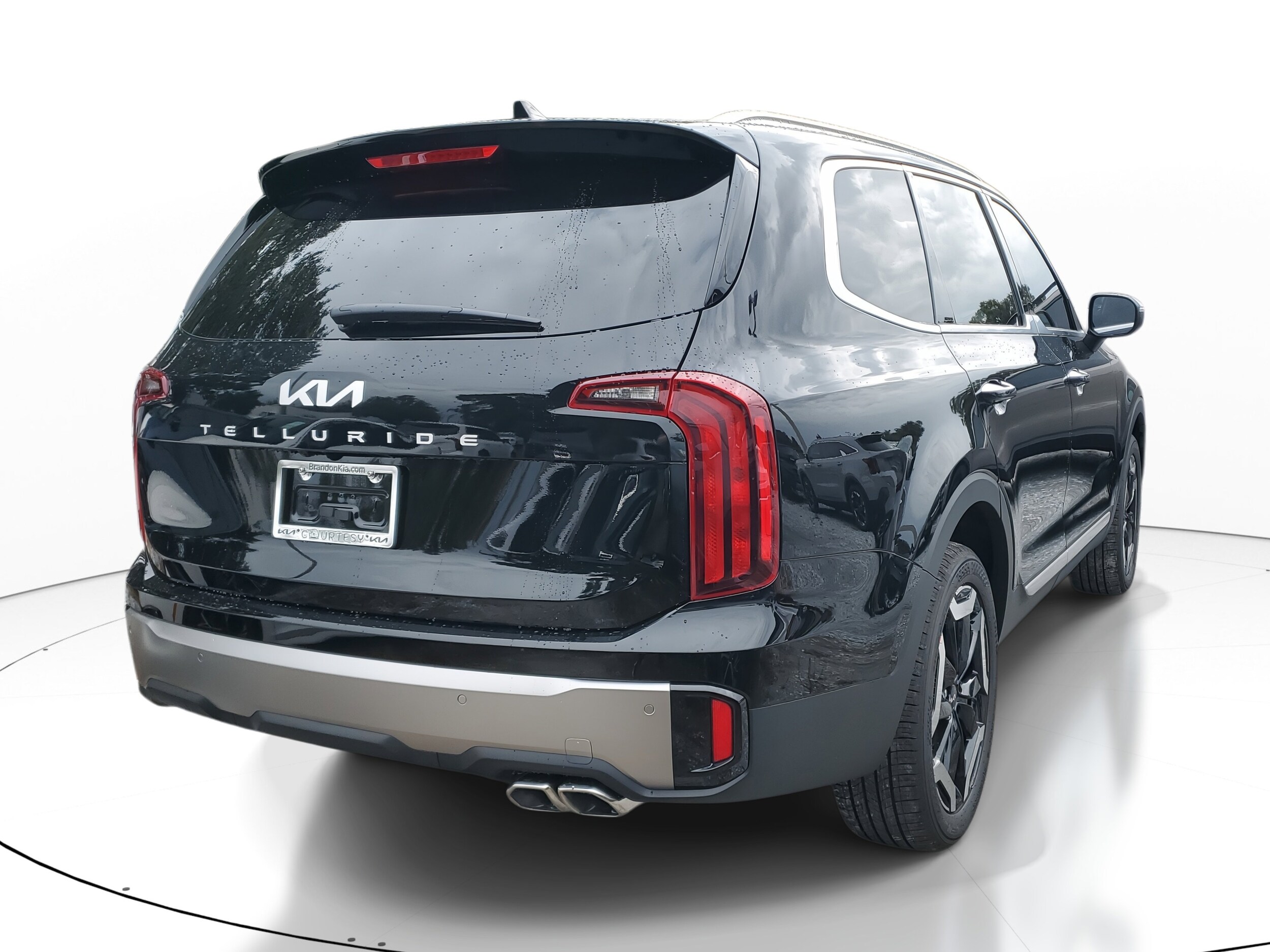 2025 Kia Telluride S photo 3