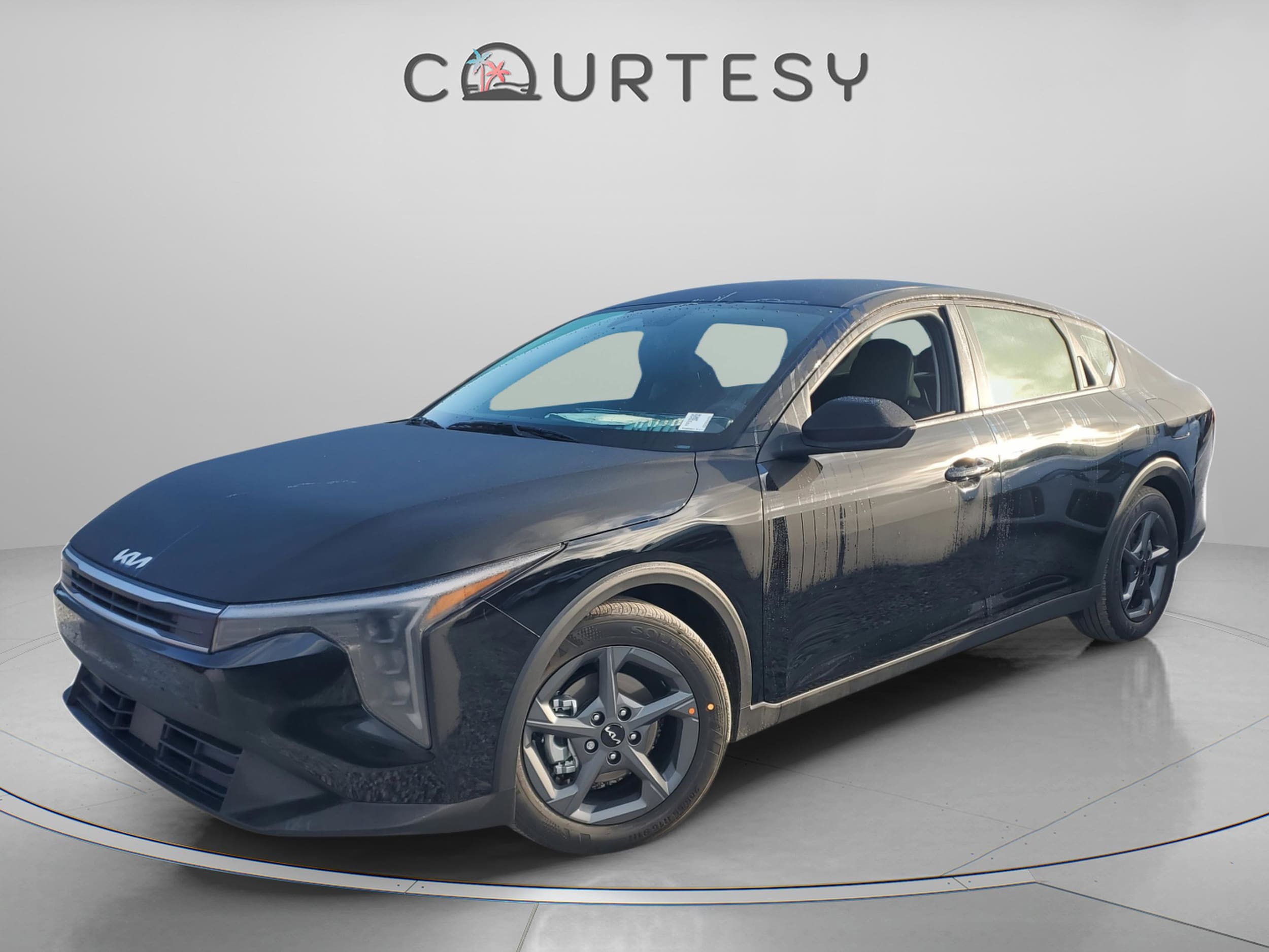 2025 Kia K4 LXS's photo