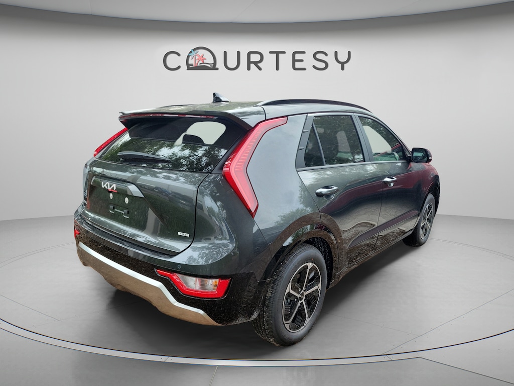 New 2026 Kia Niro SX SUV