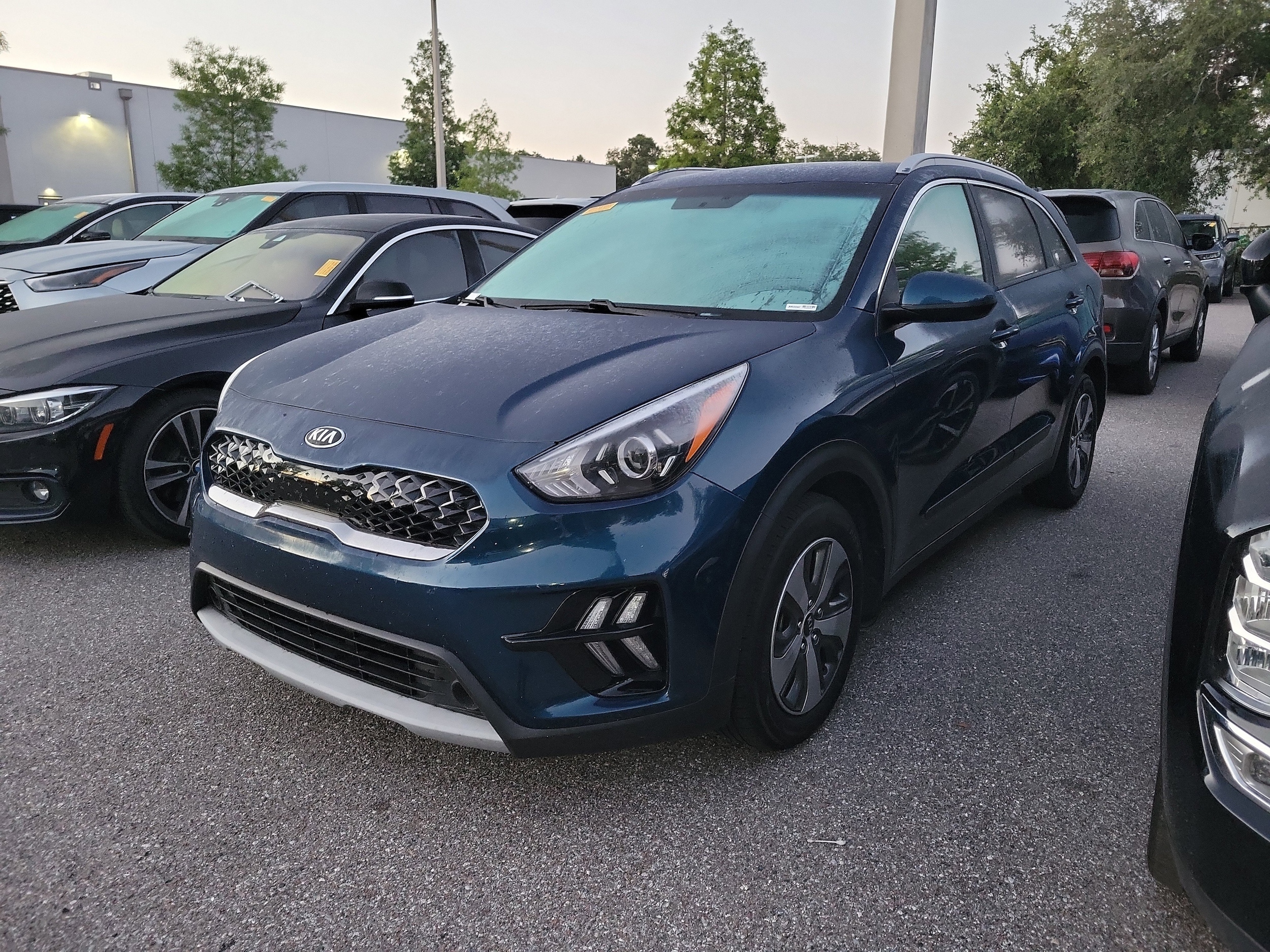 2021 Kia Niro LX's photo