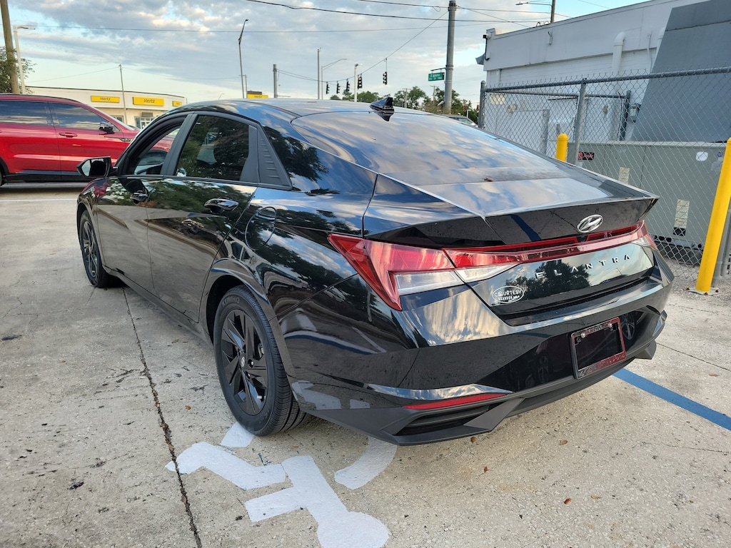 Used 2023 Hyundai Elantra SEL Sedan