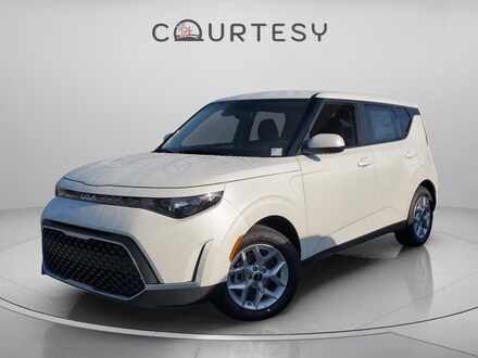 2025 Kia Soul LX Hatchback