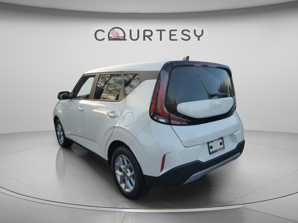 Certified 2025 Kia Soul LX Hatchback