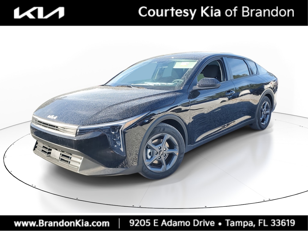 New 2025 Kia K4 LXS Sedan