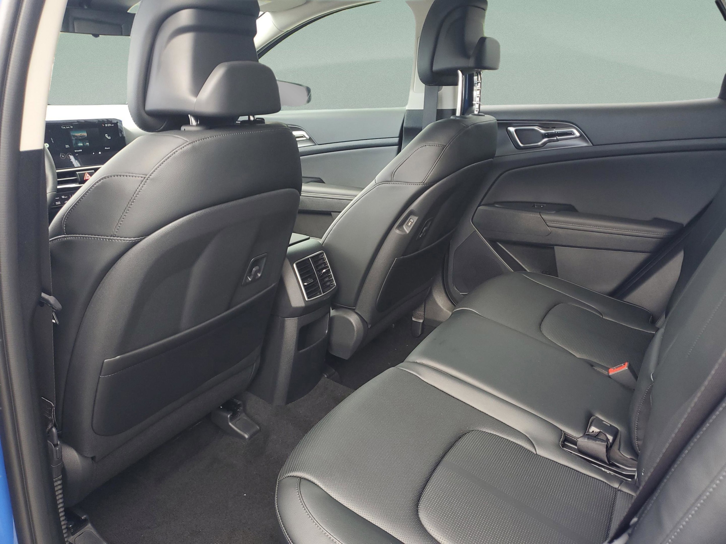 2026 Kia Sportage SX - Photo 7