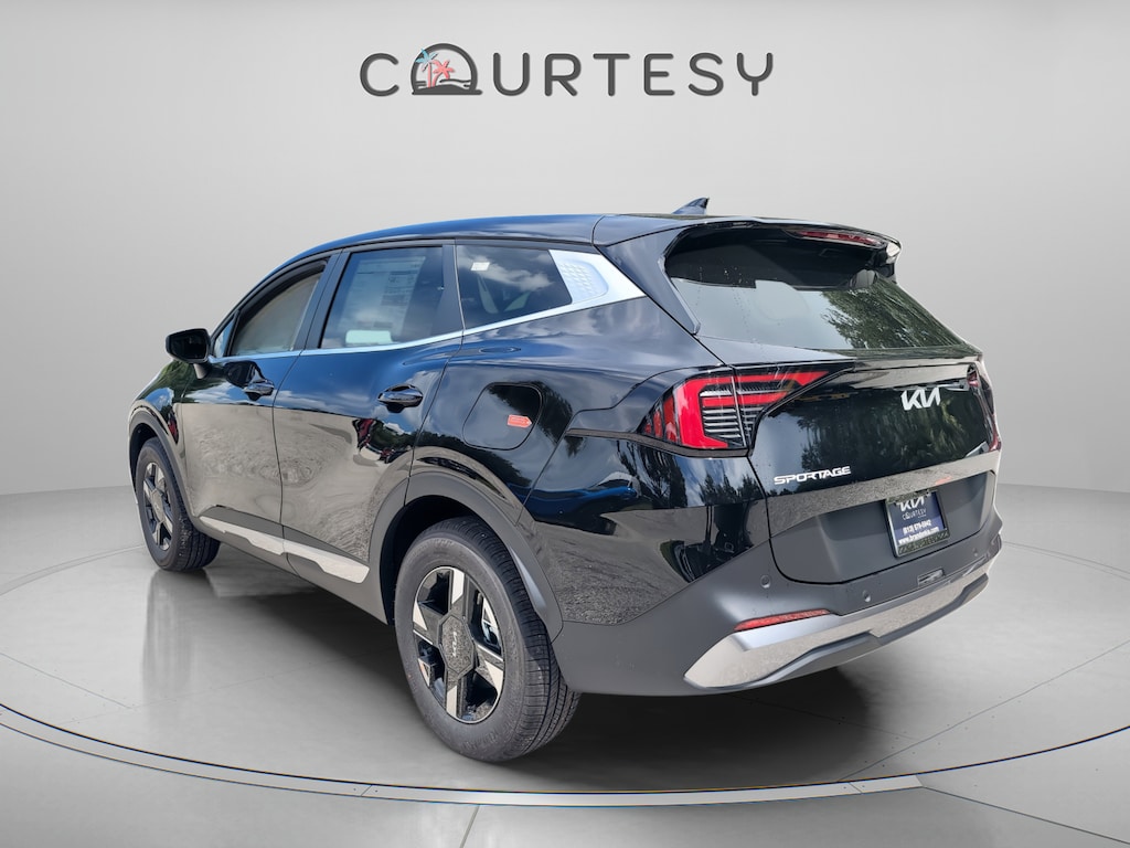 New 2026 Kia Sportage LX SUV