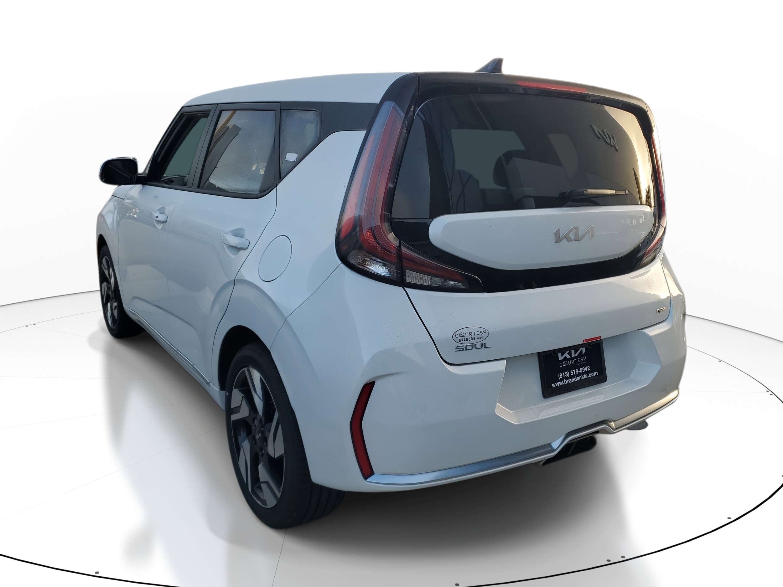 2025 Kia Soul GT-Line photo 2