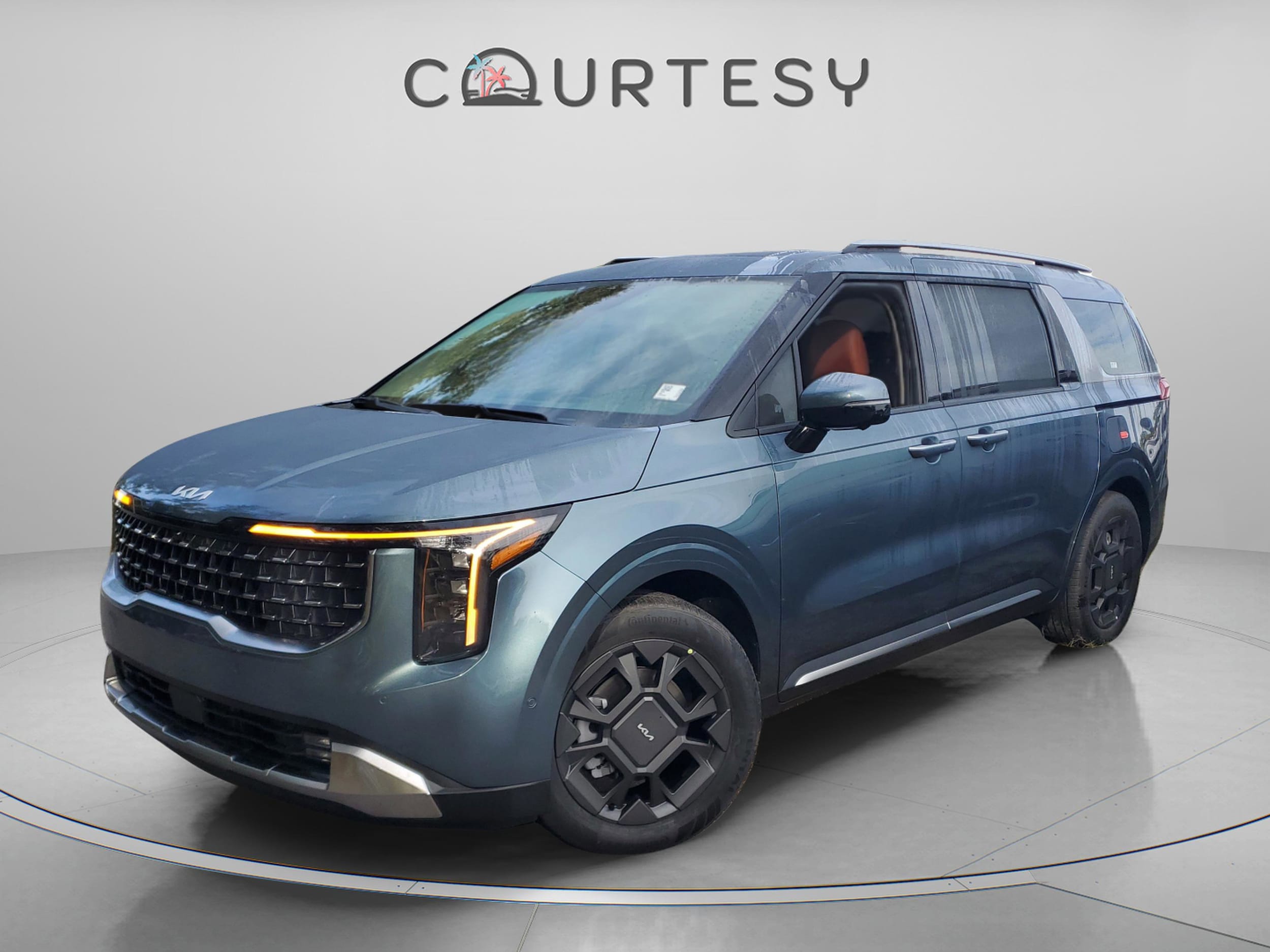 2026 Kia Carnival SX's photo