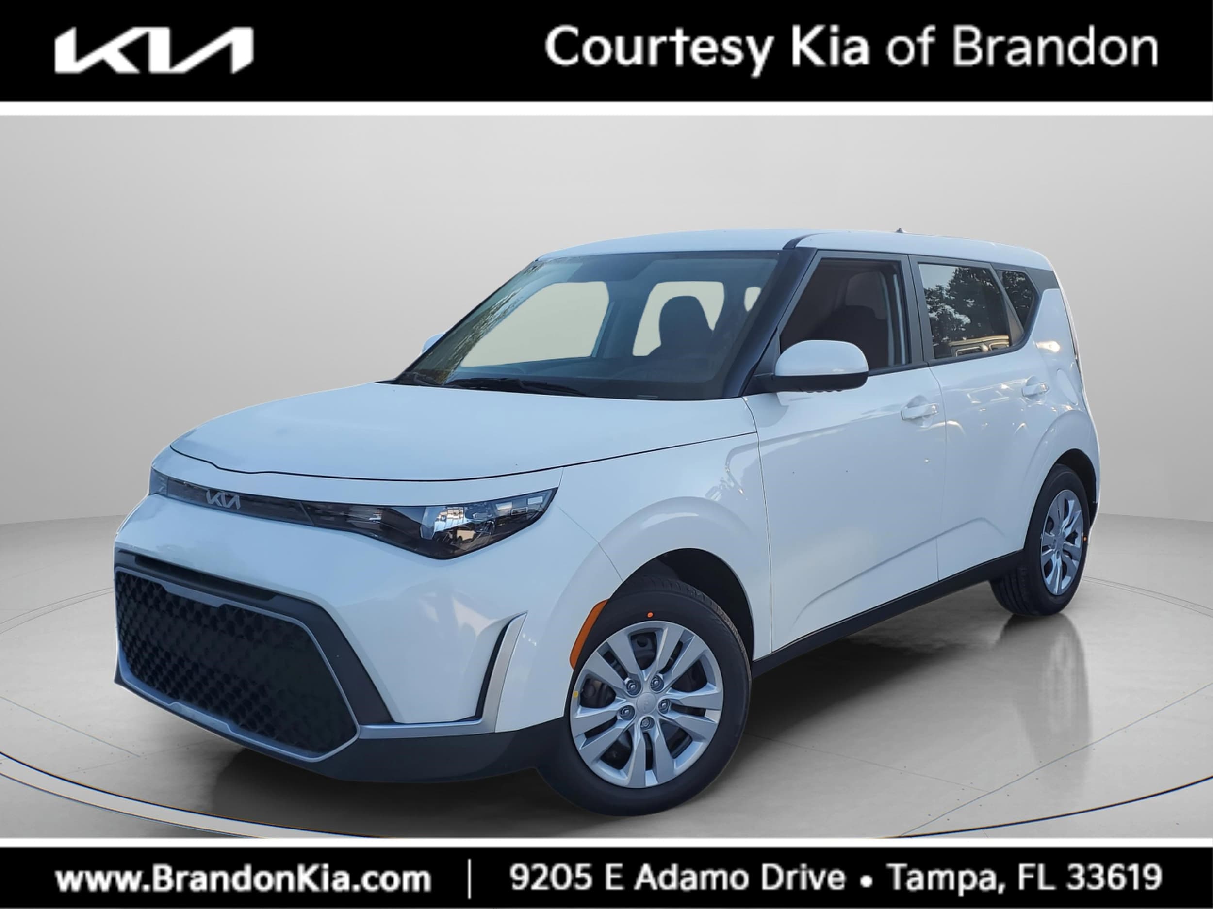 2025 Kia Soul LX's photo