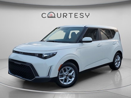 2023 Kia Soul LX Hatchback