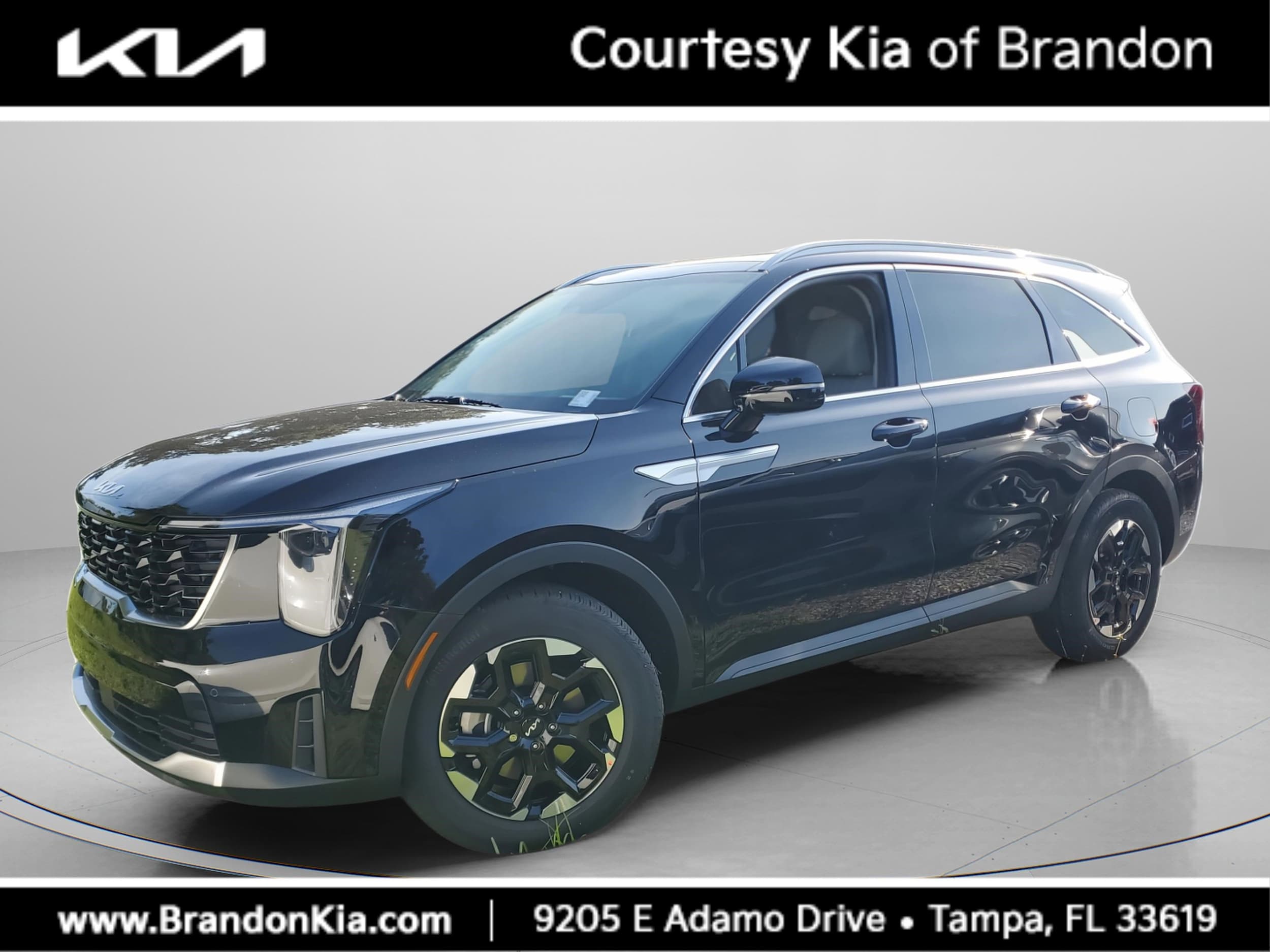 2025 Kia Sorento S's photo