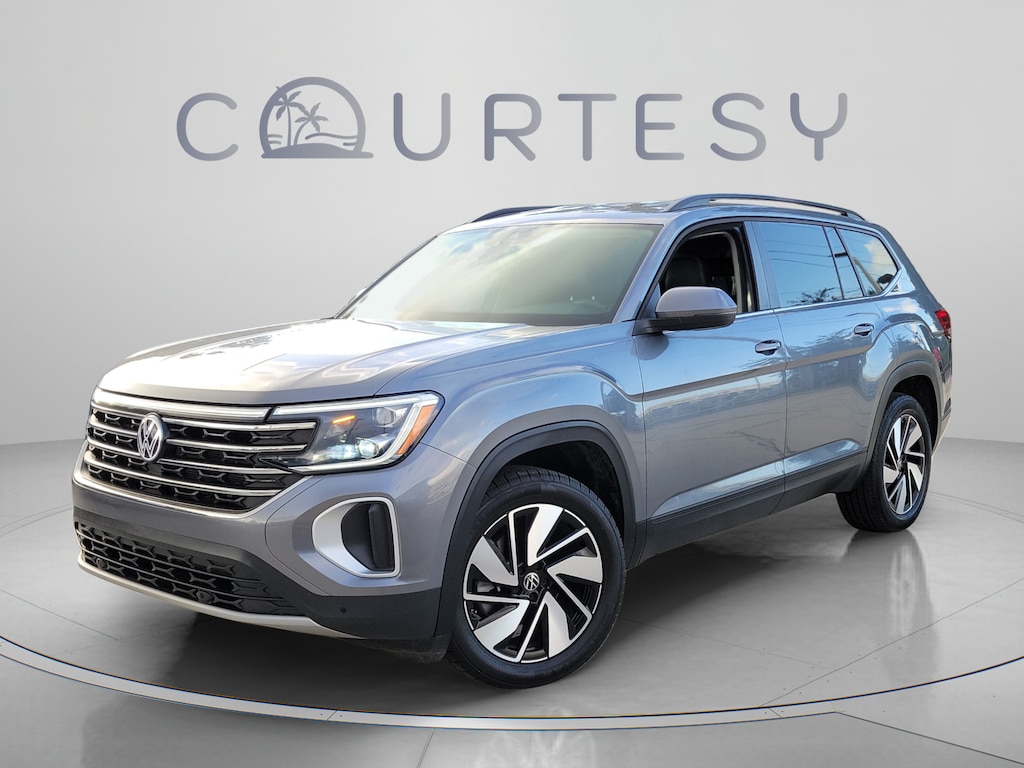 Used 2025 Volkswagen Atlas 2.0T SE w/Technology SUV