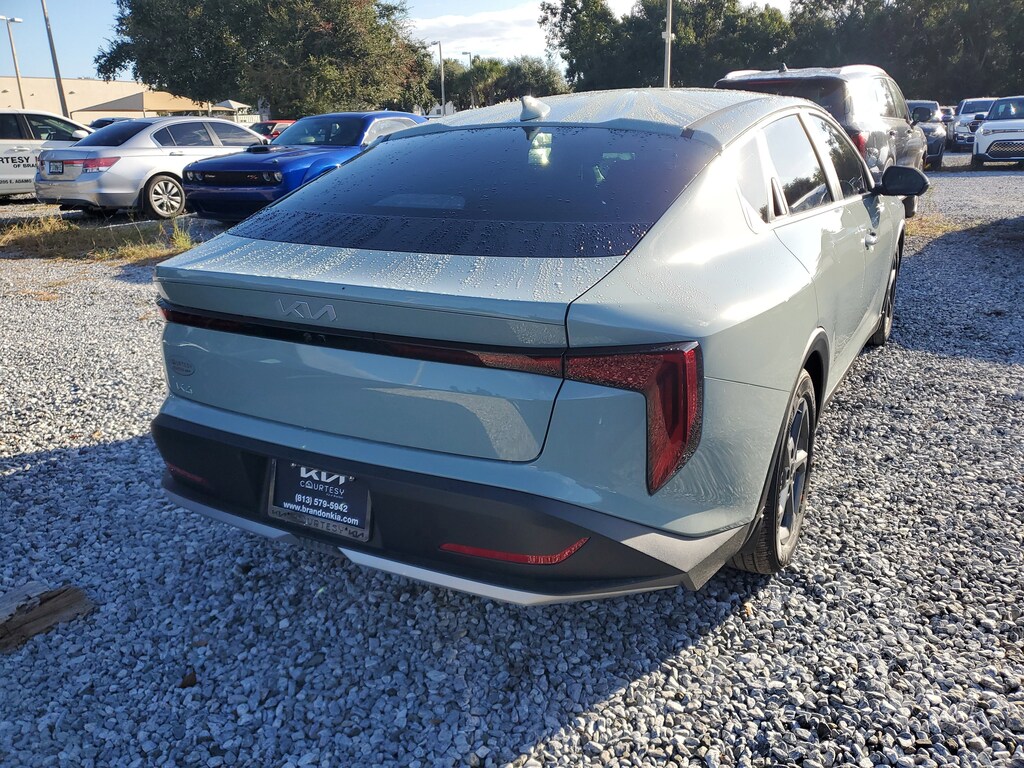 New 2025 Kia K4 LXS Sedan