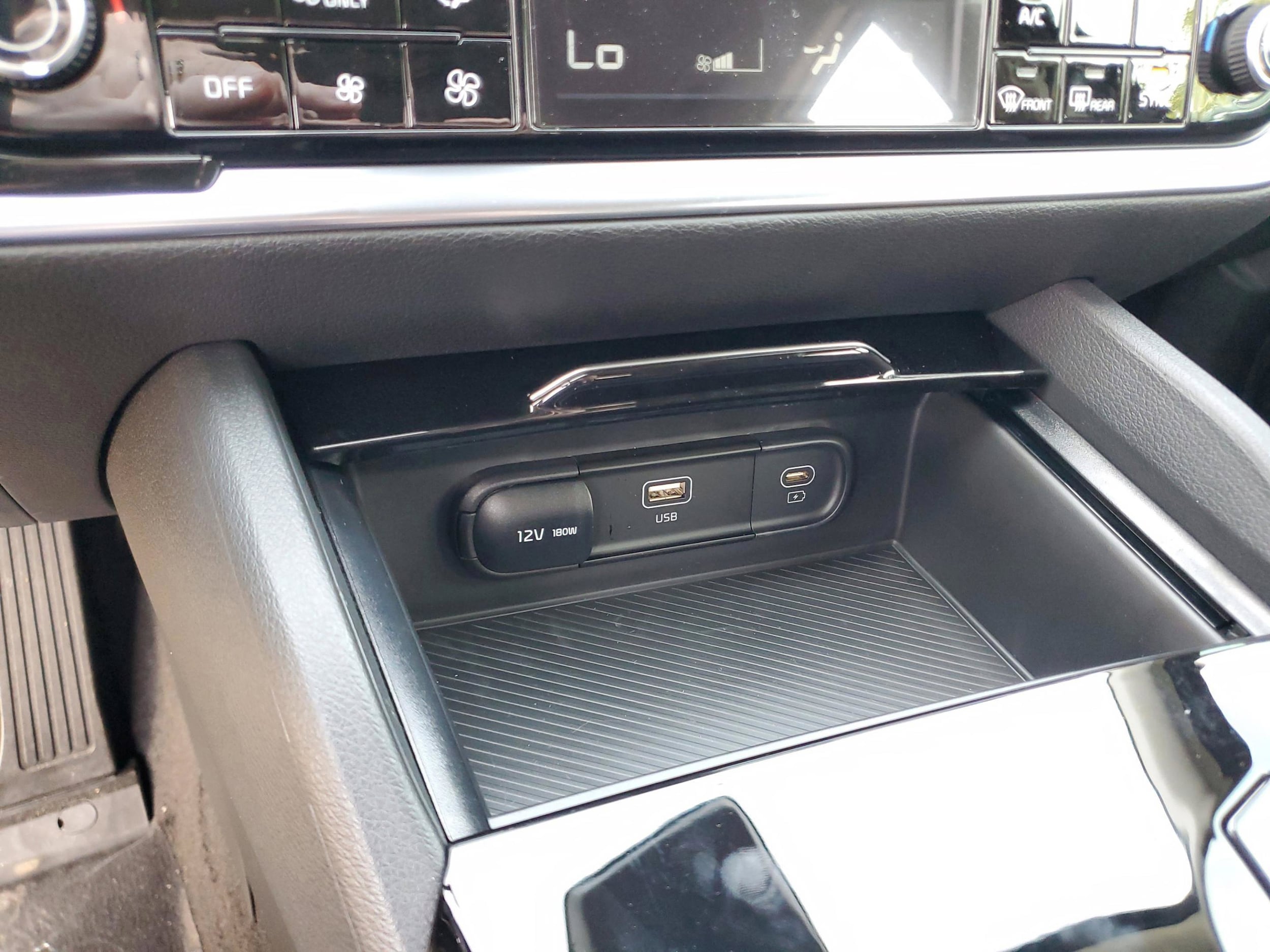 2025 Kia Sportage LX Hybrid - Photo 16